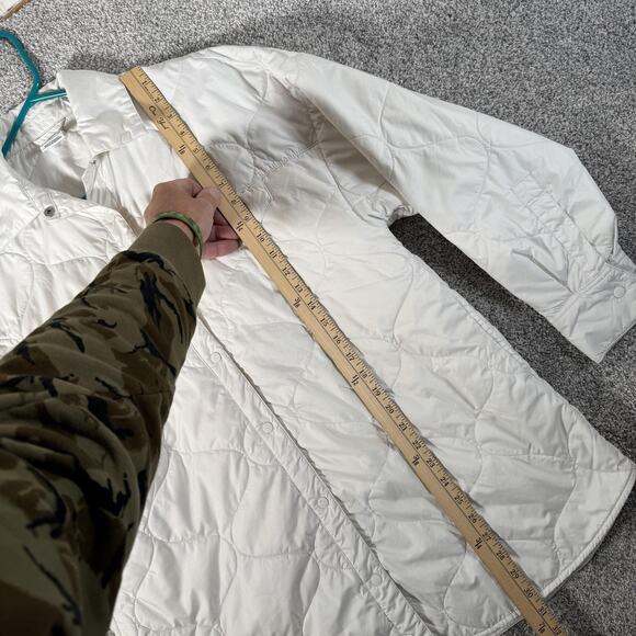 Nike Quilted Shirt Jacket Mens Small White Snap Front Puffer Pockets FB8732-133 - Picture 2 of 15